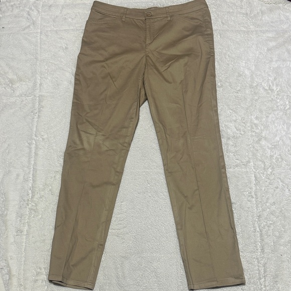Gloria Vanderbuilt | size 8 | khaki pants - Picture 1 of 5